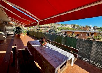 Three-room apartment Sanremo, IM, Sanremo - photo 25