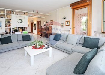 Villa VIA PETRARCA, 3 
 Cornate d'Adda, Cornate d'Adda - photo 3