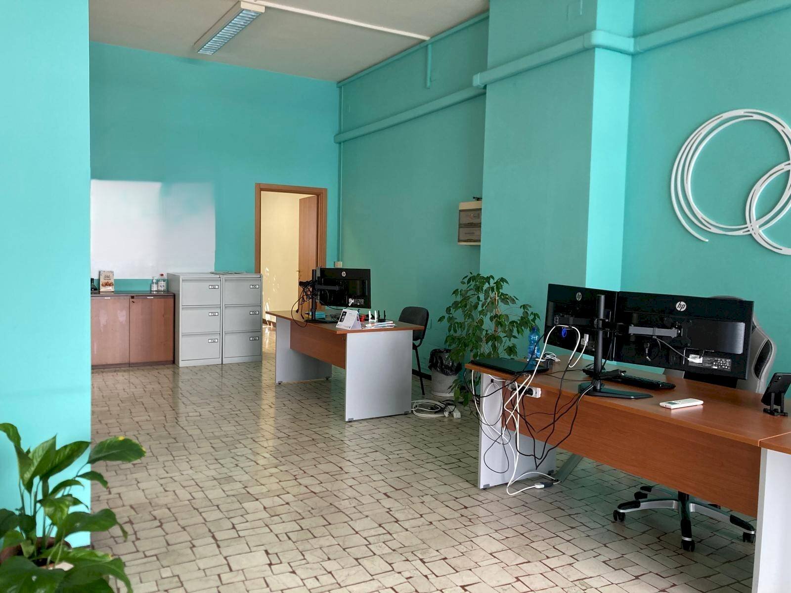 Foto 2 - Attività Commerciale viale salvador allende, Mantova - foto 2