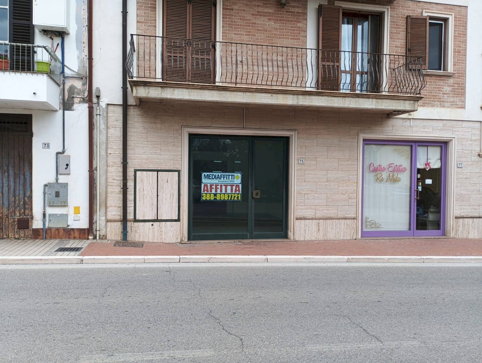 Foto 1 - Shop Pianella - photo 1