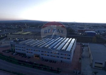 Edificio all\'aperto - Capannone Teverola - foto 14