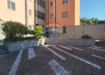 Edificio all\'aperto - Ufficio Via De Nicola
 
8, San Giuliano Milanese - foto 15