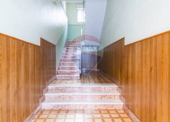 Scale - Trilocale Via Giovanni Verga
 
79F, Lentini - foto 2