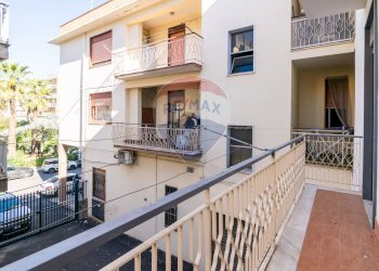 Balcone - Trilocale Via Giovanni Verga
 
79F, Lentini - foto 17