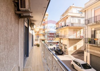 Balcone - Trilocale Via Giovanni Verga
 
79F, Lentini - foto 18