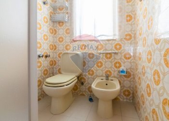 Bagno - Trilocale Via Giovanni Verga
 
79F, Lentini - foto 20