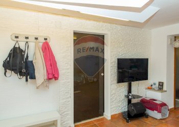 Soggiorno - Trilocale VIA PAOLO VASTA
 
5, Aci Castello - foto 10