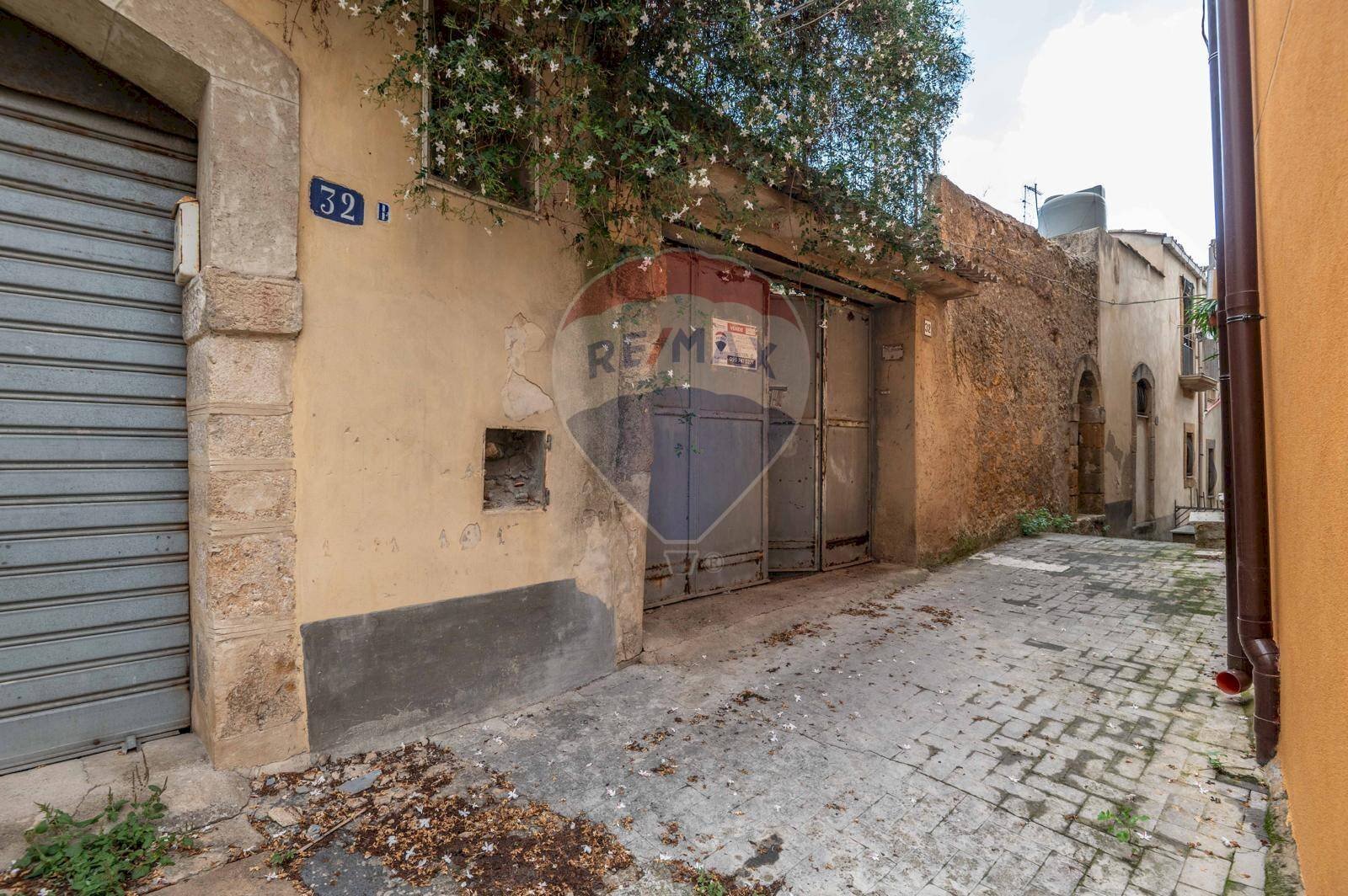 Casa all\'aperto - Casa indipendente via MOSCHITTA
 
11, Caltagirone - foto 2