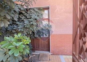 Terrazza - Casa indipendente Via Delle Gemme
 
73, Catania - foto 3