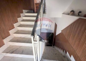 Scale - Casa indipendente Via Delle Gemme
 
73, Catania - foto 6