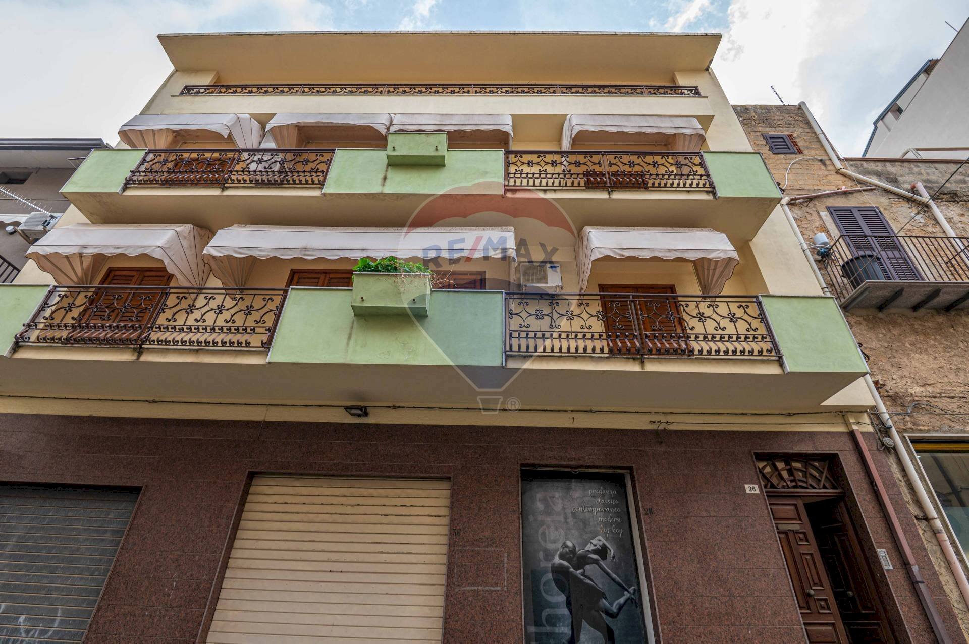 Edificio all\'aperto - Casa indipendente Via Giuseppe Garibaldi
 
26, Mirabella Imbaccari - foto 1