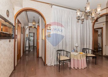 Sala da pranzo - Casa indipendente Via Giuseppe Garibaldi
 
26, Mirabella Imbaccari - foto 20