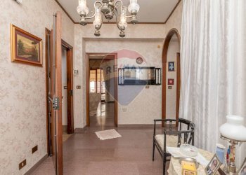 Hall / corridoio - Casa indipendente Via Giuseppe Garibaldi
 
26, Mirabella Imbaccari - foto 21