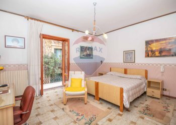 Camera / camera da letto - Casa indipendente Via Giuseppe Garibaldi
 
26, Mirabella Imbaccari - foto 38