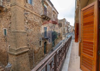 Balcone - Casa indipendente Via Giuseppe Garibaldi
 
26, Mirabella Imbaccari - foto 41