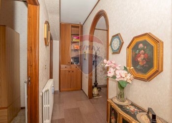 Hall / corridoio - Casa indipendente Via Giuseppe Garibaldi
 
26, Mirabella Imbaccari - foto 51