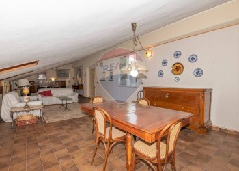 Sala da pranzo - Casa indipendente Via Giuseppe Garibaldi
 
26, Mirabella Imbaccari - foto 57