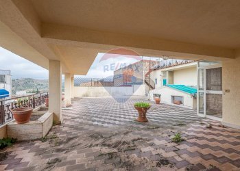 Terrazza - Casa indipendente Via Giuseppe Garibaldi
 
26, Mirabella Imbaccari - foto 60