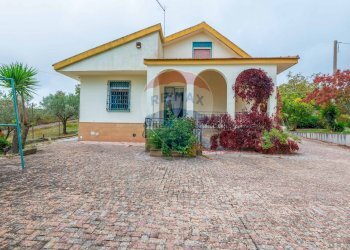 Casa all\'aperto - Villa Contrada Rasalgone
 
snc, Piazza Armerina - foto 1