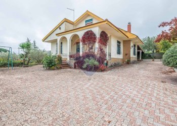 Casa all\'aperto - Villa Contrada Rasalgone
 
snc, Piazza Armerina - foto 2