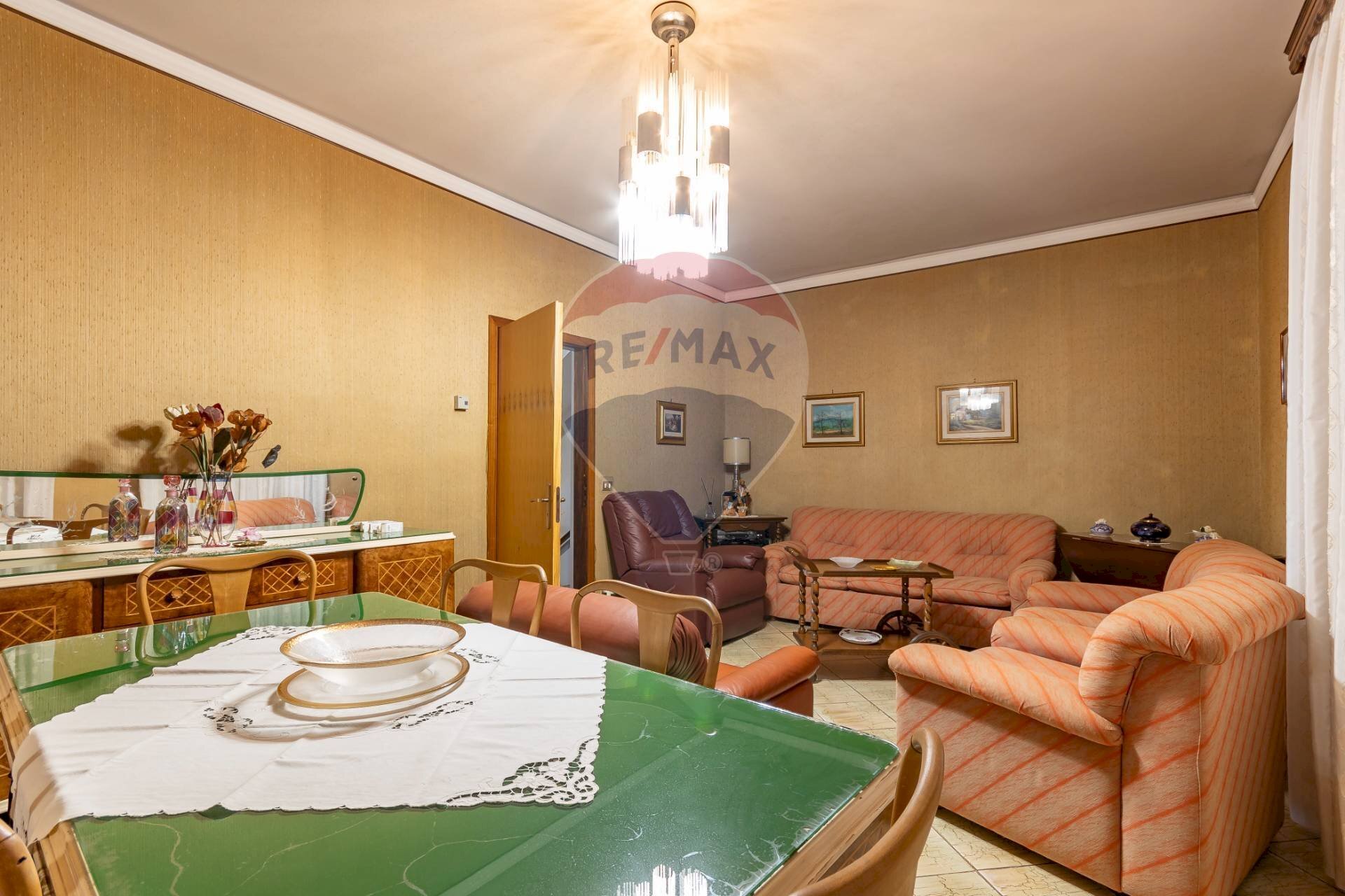 Sala da pranzo - Casa indipendente Via Francesco Petrarca
 
56, Vizzini - foto 3