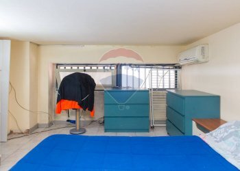 Camera / camera da letto - Locale Commerciale Viale Della Regione
 
106, San Giovanni la Punta - foto 22