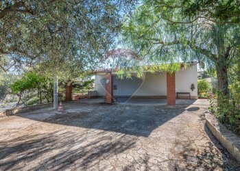 Casa all\'aperto - Villa Contrada Fontana Pietra SP 37/II
 
snc, Caltagirone - foto 1