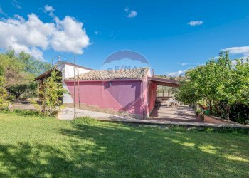 Casa all\'aperto - Villa Contrada Fontana Pietra SP 37/II
 
snc, Caltagirone - foto 10