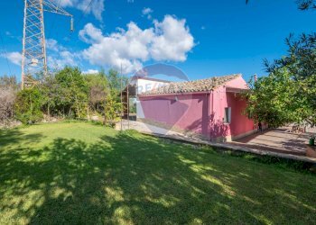 Casa all\'aperto - Villa Contrada Fontana Pietra SP 37/II
 
snc, Caltagirone - foto 11