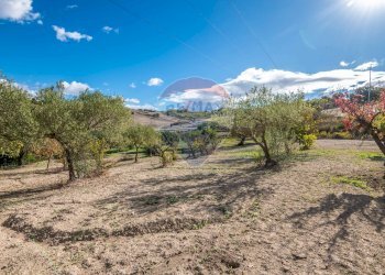 Vista delle montagne - Villa Contrada Fontana Pietra SP 37/II
 
snc, Caltagirone - foto 46