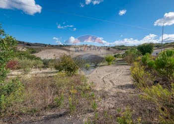Vista delle montagne - Villa Contrada Fontana Pietra SP 37/II
 
snc, Caltagirone - foto 80