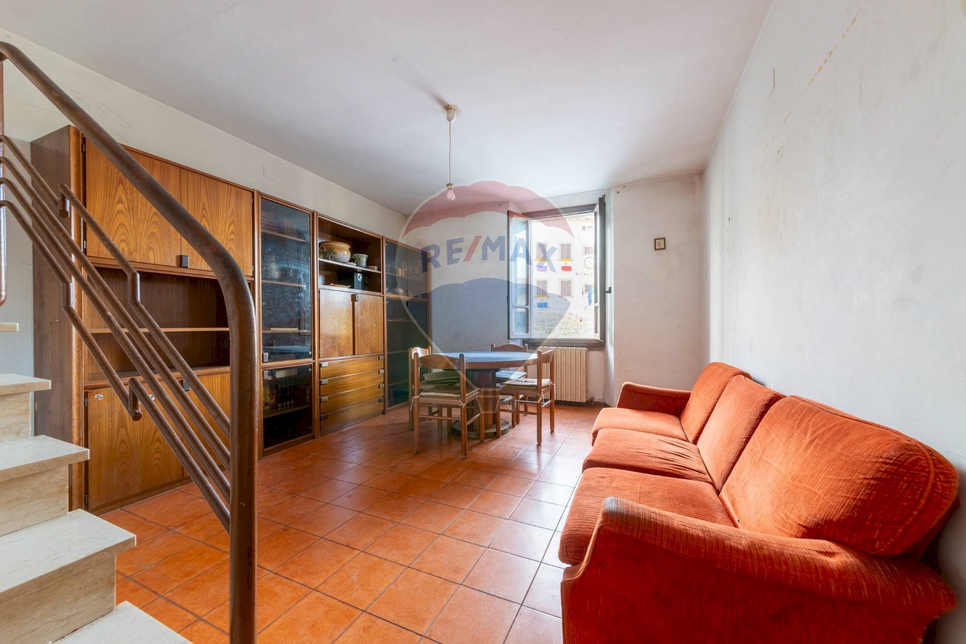 Sala da pranzo - Quadrilocale Via Roma
 
29, Bucine - foto 3