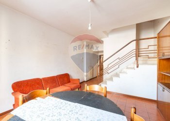 Sala da pranzo - Quadrilocale Via Roma
 
29, Bucine - foto 4