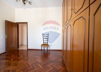 Stanza vuota - Villa a Schiera viale Zonghi
 
39, Fabriano - foto 28