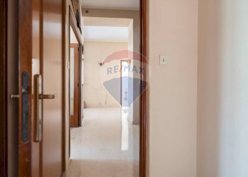 Hall / corridoio - Villa a Schiera viale Zonghi
 
39, Fabriano - foto 35