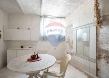 Sala da pranzo - Villa a Schiera viale Zonghi
 
39, Fabriano - foto 40