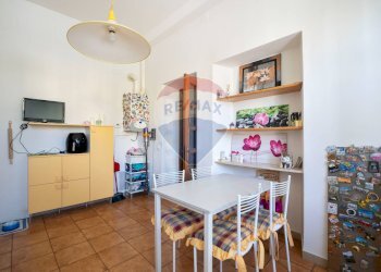 Sala da pranzo - Villa a Schiera viale Zonghi
 
39, Fabriano - foto 56