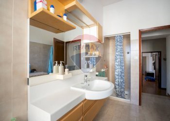 Bagno - Villa a Schiera viale Zonghi
 
39, Fabriano - foto 63