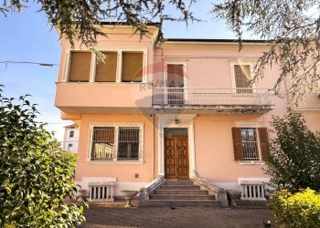 Casa all\'aperto - Villa a Schiera viale Zonghi
 
39, Fabriano - foto 1