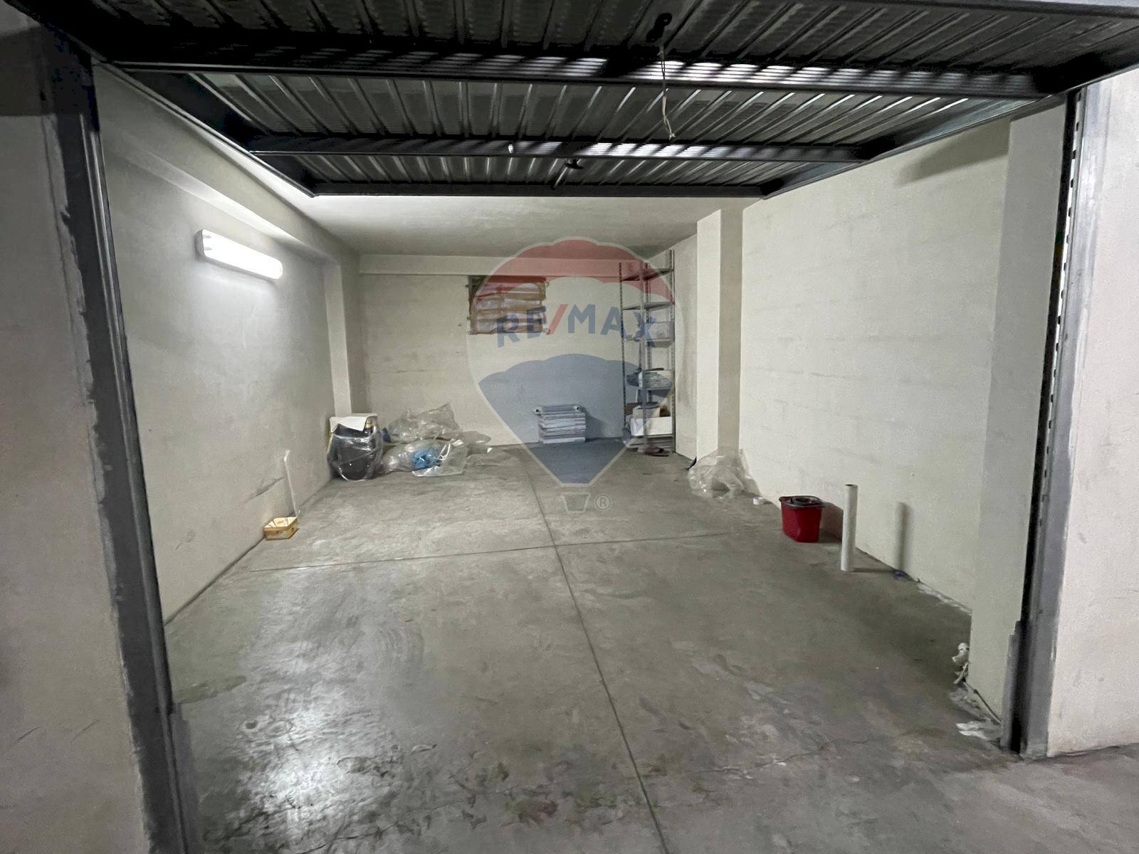 Parcheggio - Box via Maria Gianni
 
38, Catania - foto 1