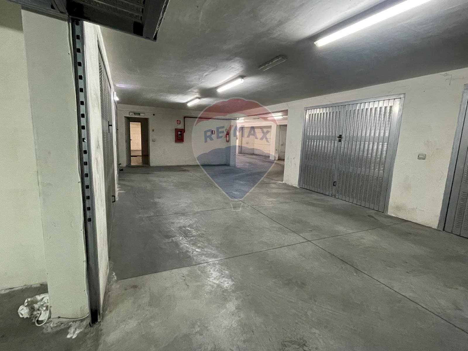 Parcheggio - Box via Maria Gianni
 
38, Catania - foto 3