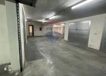 Parcheggio - Box via Maria Gianni
 
38, Catania - foto 3