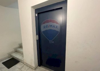 Scale - Box via Maria Gianni
 
38, Catania - foto 9