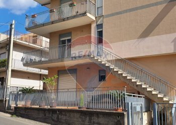 Edificio all\'aperto - Appartamento VIA REGINA DEL CIELO
 
26, Fiumefreddo di Sicilia - foto 1