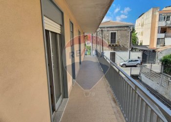 Balcone - Appartamento VIA REGINA DEL CIELO
 
26, Fiumefreddo di Sicilia - foto 12