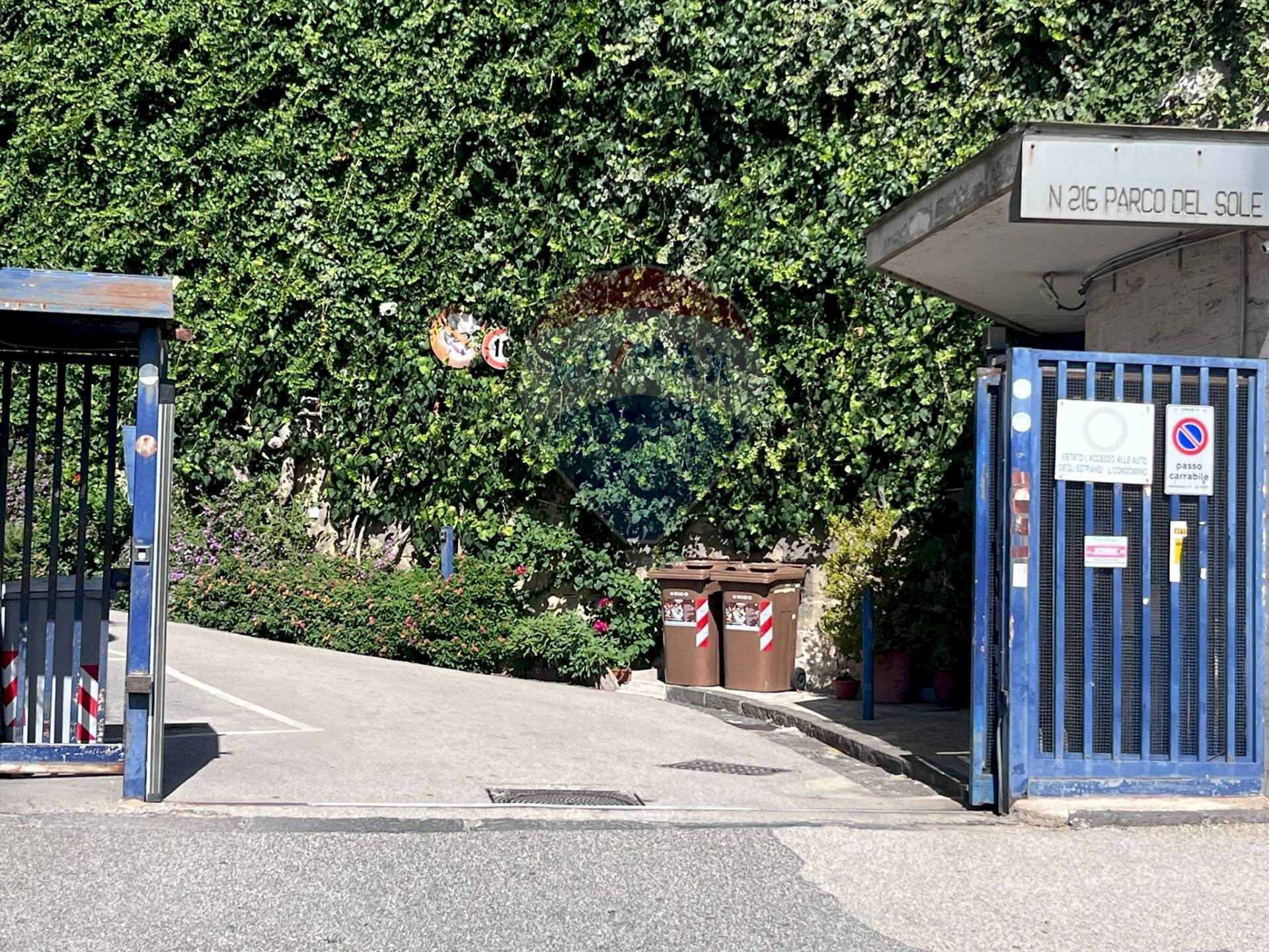 Edificio all\'aperto - Appartamento Via Manzoni
216, Napoli - foto 2