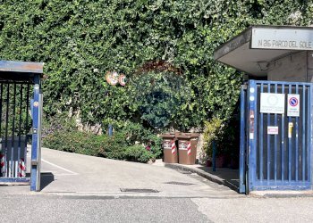 Edificio all\'aperto - Appartamento Via Manzoni
 
216, Napoli - foto 2