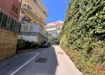 Edificio all\'aperto - Appartamento Via Manzoni
 
216, Napoli - foto 3