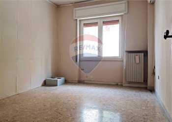 Stanza vuota - Appartamento Via Manzoni
 
216, Napoli - foto 12