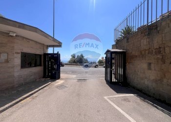 Edificio all\'aperto - Appartamento Via Manzoni
 
216, Napoli - foto 20